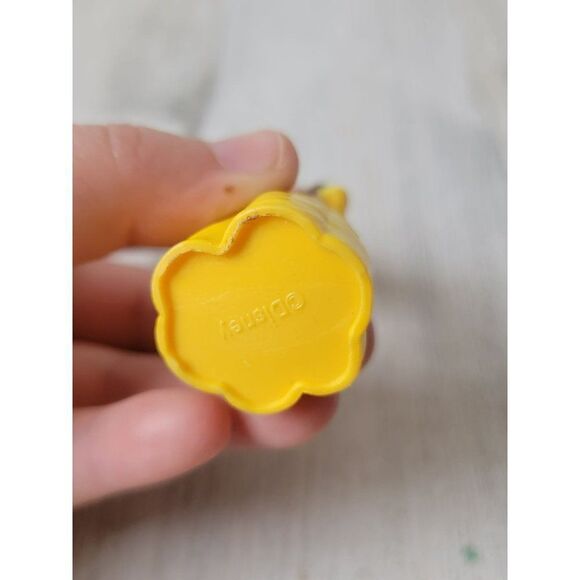 Miniature yellow gown dress Belle Disney beauty Beast toy - Picture 6 of 6